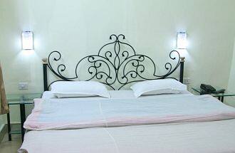 Raj Kamal Hotel, Phulbani 4